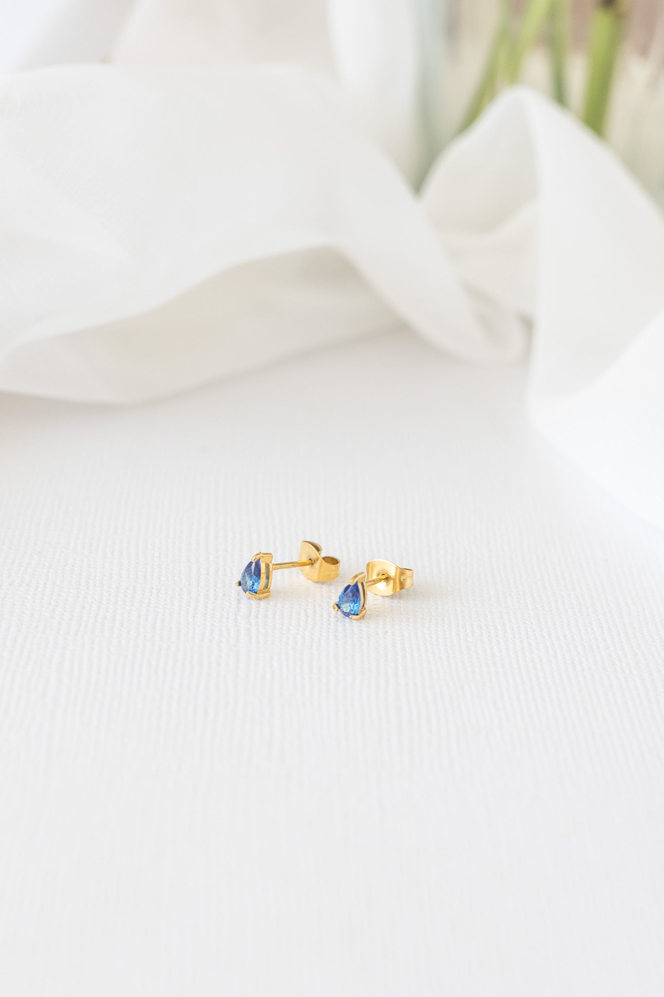 Raindrop Stud in Blue