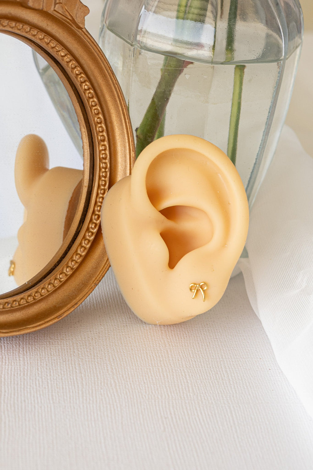 Bow Flat Back Stud 2.0